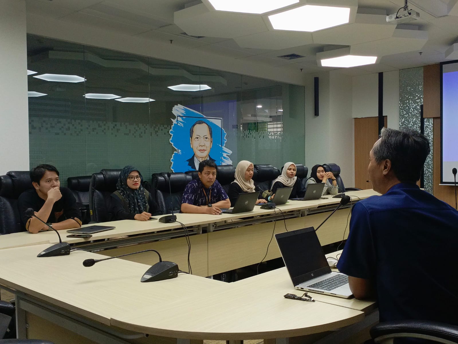 Studi Banding ke JDIH Kementerian Keuangan